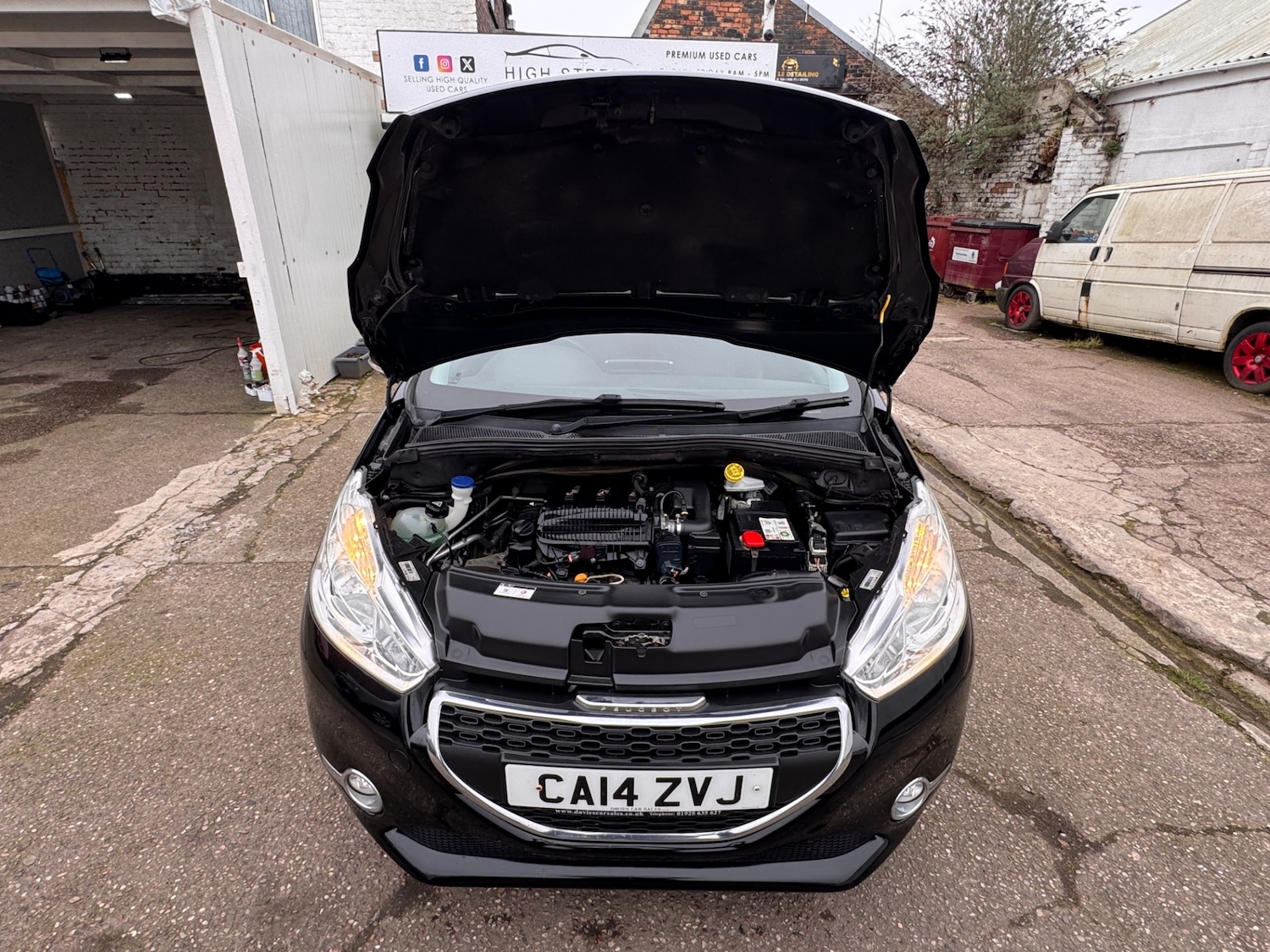 Used Peugeot 208 2014 for sale - 77896752: Photo 20