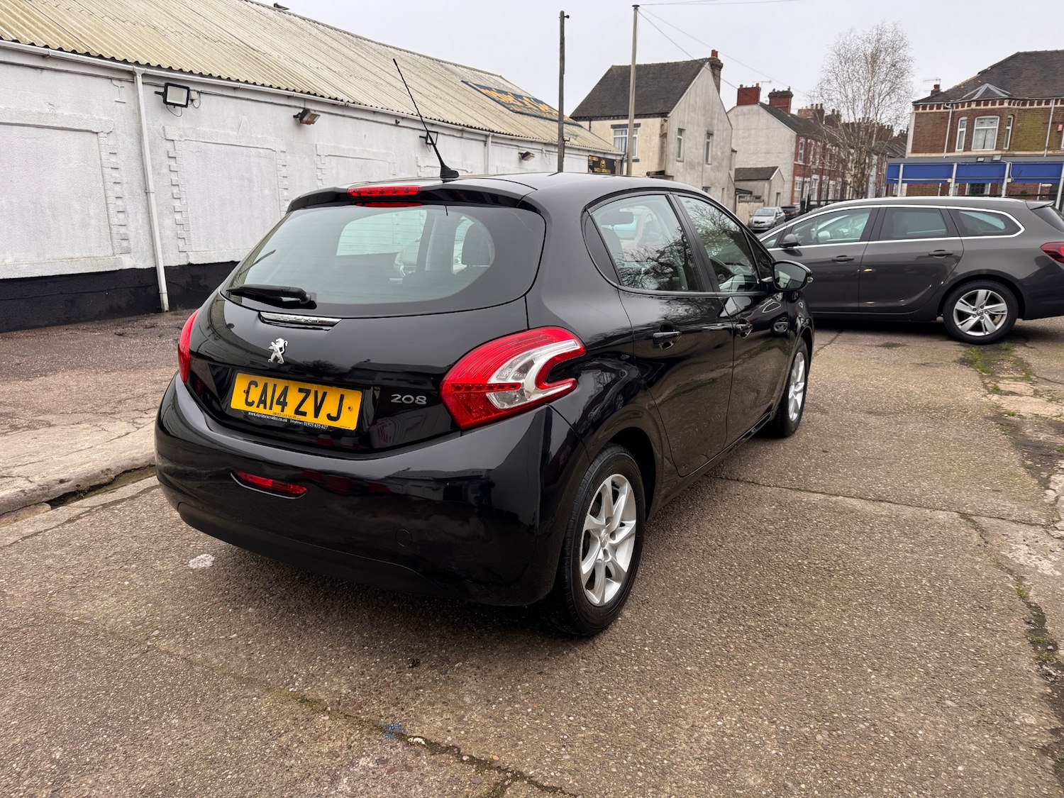 Used Peugeot 208 2014 for sale - 77896752: Photo 8