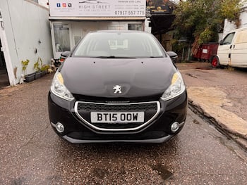 Used Peugeot 208 2015 for sale - 79799147: Photo