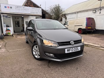 Used Volkswagen Polo 2013 for sale - 79775507: Photo
