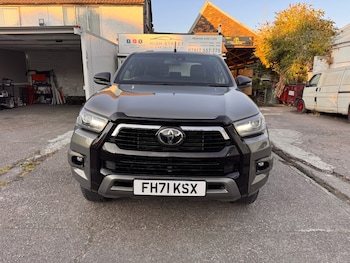 Used Toyota Hilux 2021 for sale - 79581844: Photo