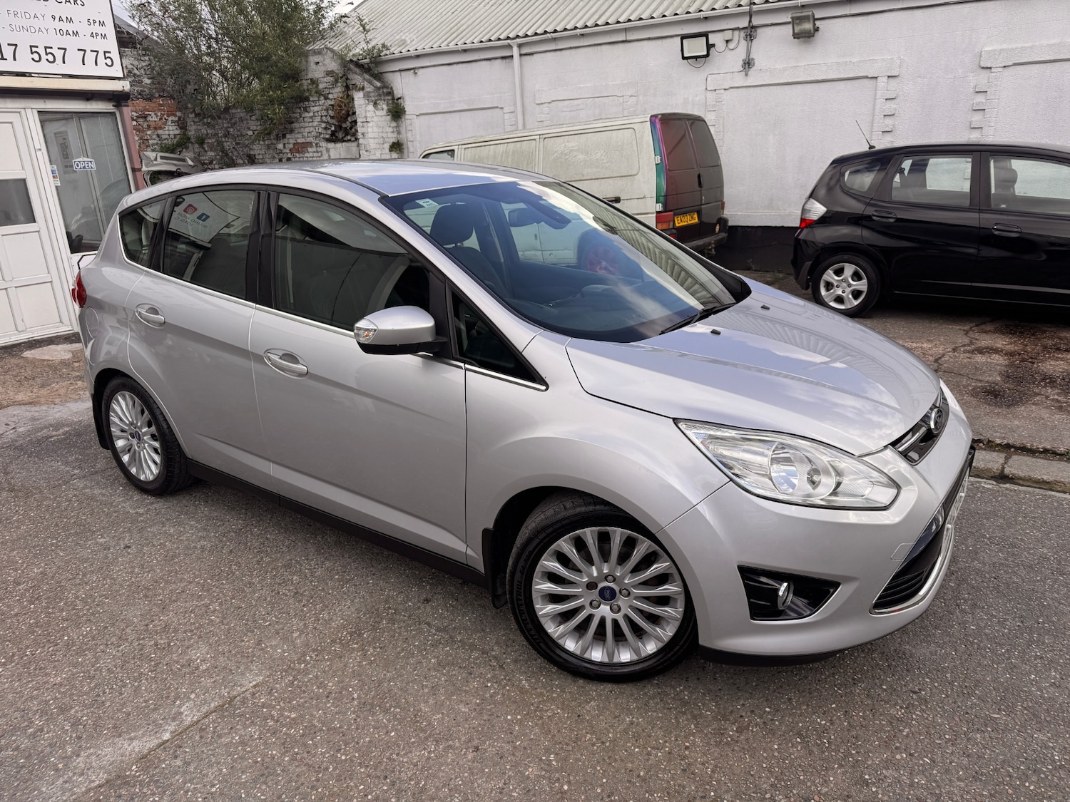Used Ford C-Max 2012 for sale - 78150985: Photo 2