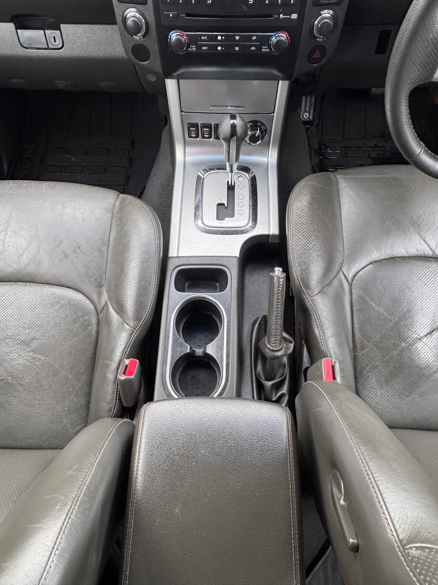 Used Nissan Navara 2013 for sale - 77896599: Photo 28