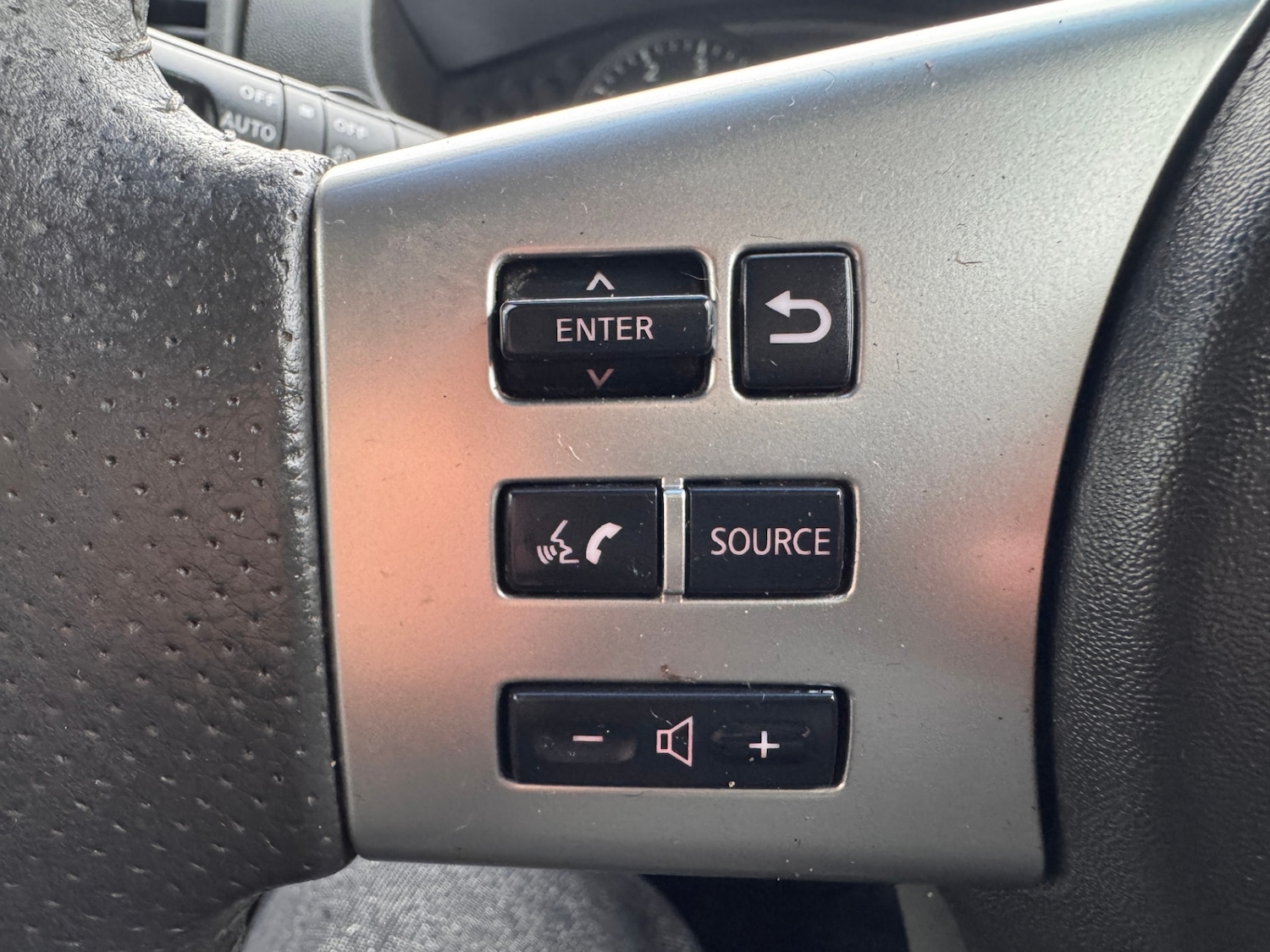 Used Nissan Navara 2013 for sale - 77896599: Photo 31