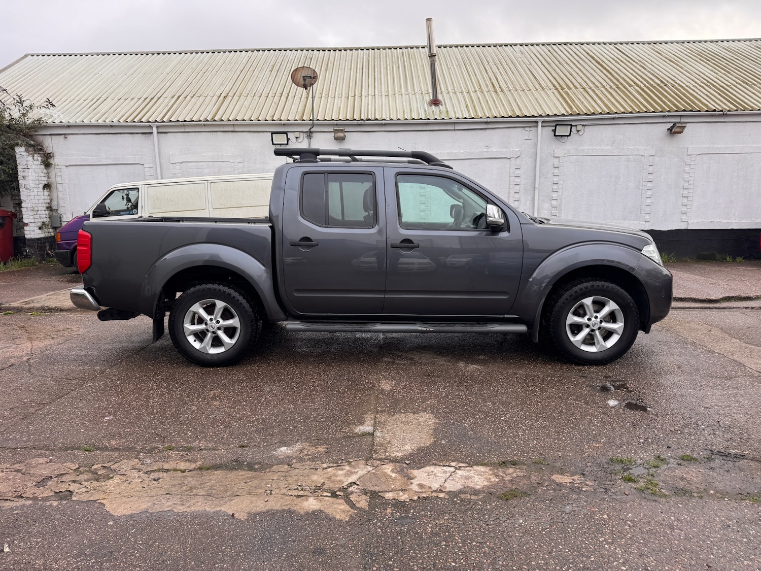 Used Nissan Navara 2013 for sale - 77896599: Photo 8