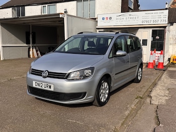 Used Volkswagen Touran 2012 for sale - 78004676: Photo