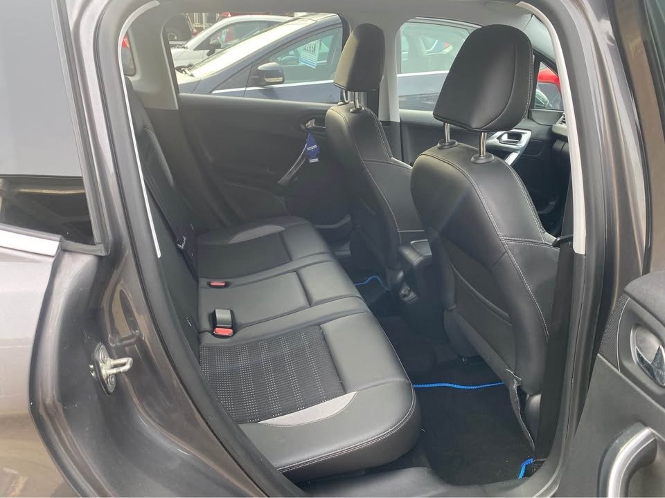 Used Peugeot 2008 2015 for sale - 77563669: Photo 11