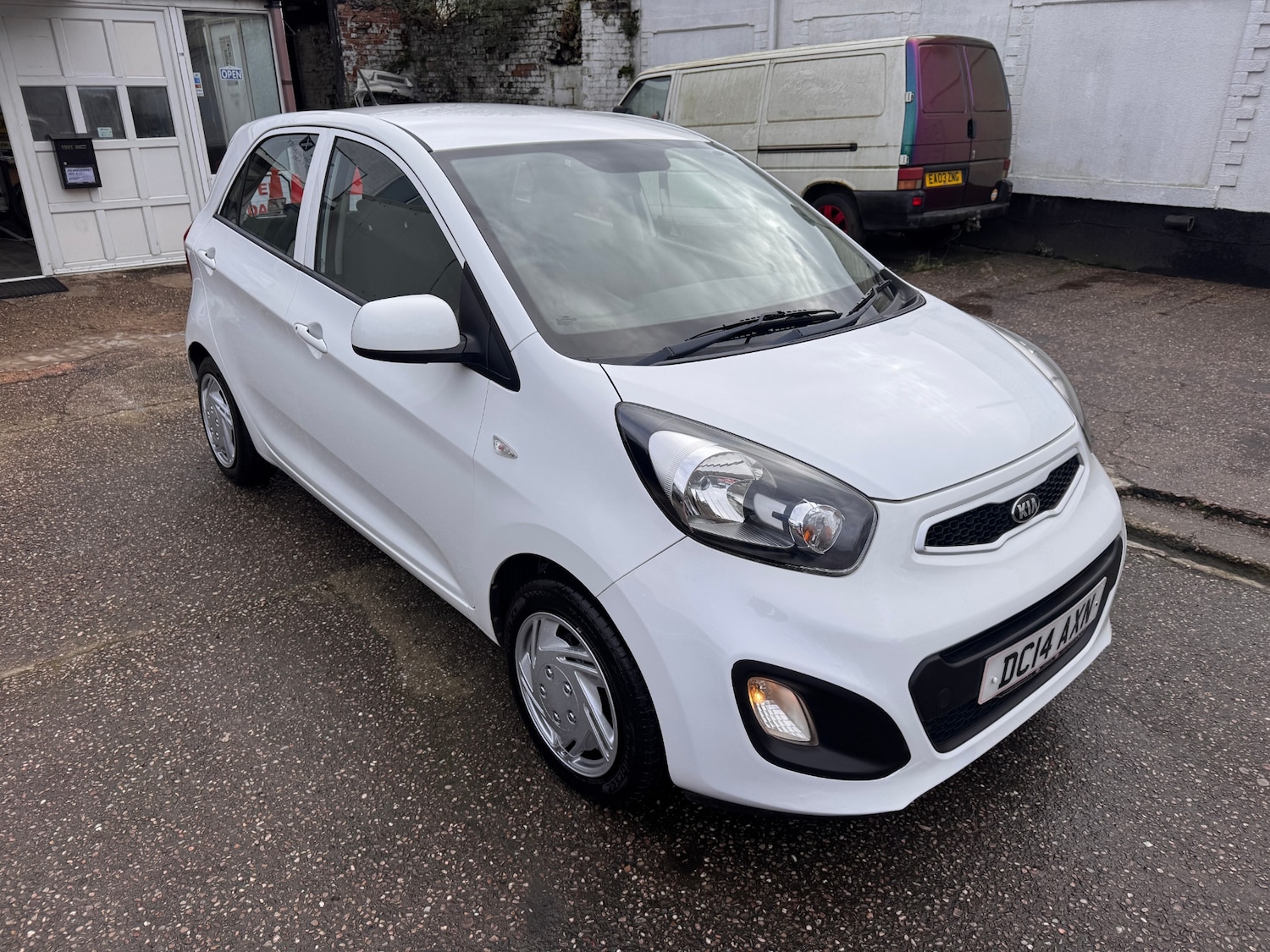 Used Kia Picanto 2014 for sale - 77896785: Photo 2