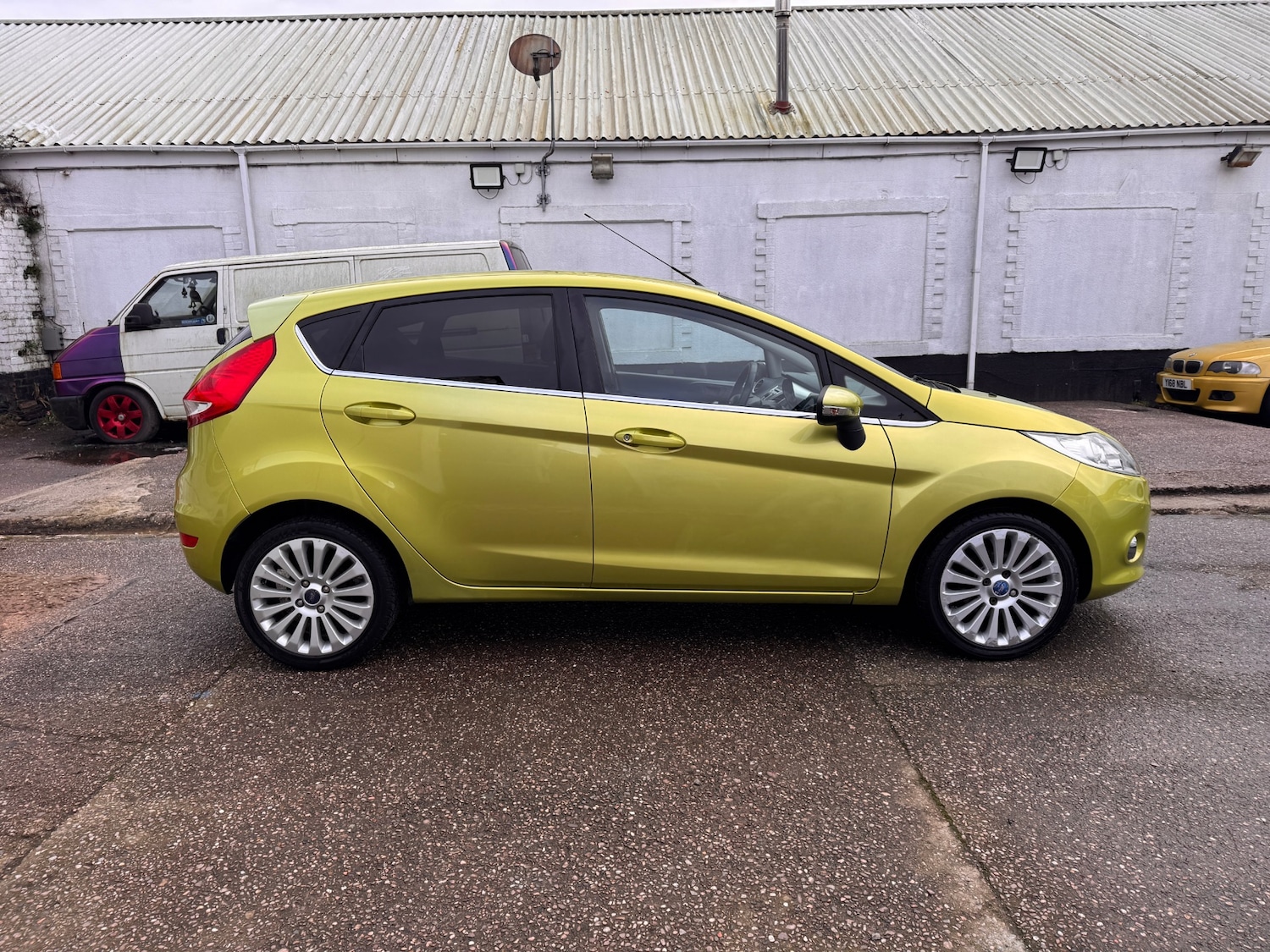 Used Ford Fiesta 2010 for sale - 77896759: Photo 9