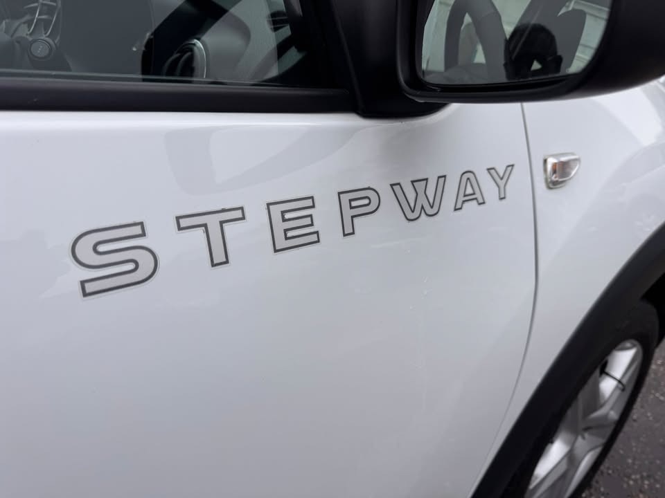 Used Dacia Sandero Stepway 2015 for sale - 77395343: Photo 20