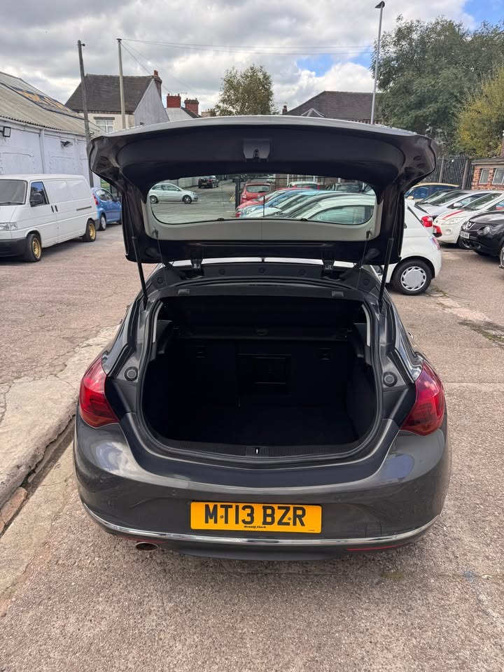 Used Vauxhall Astra 2013 for sale - 77395302: Photo 10