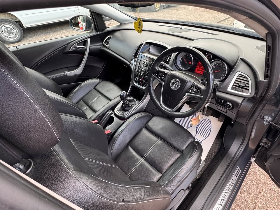 Used Vauxhall Astra 2013 for sale - 77395302: Photo 11