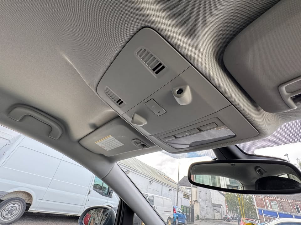 Used Vauxhall Astra 2013 for sale - 77395302: Photo 19