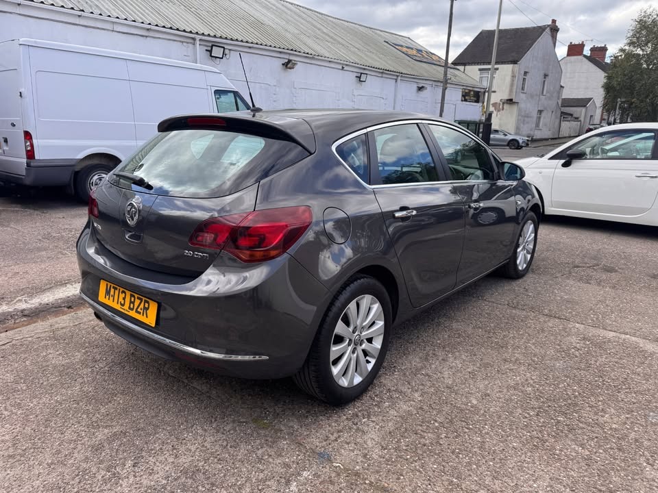 Used Vauxhall Astra 2013 for sale - 77395302: Photo 7