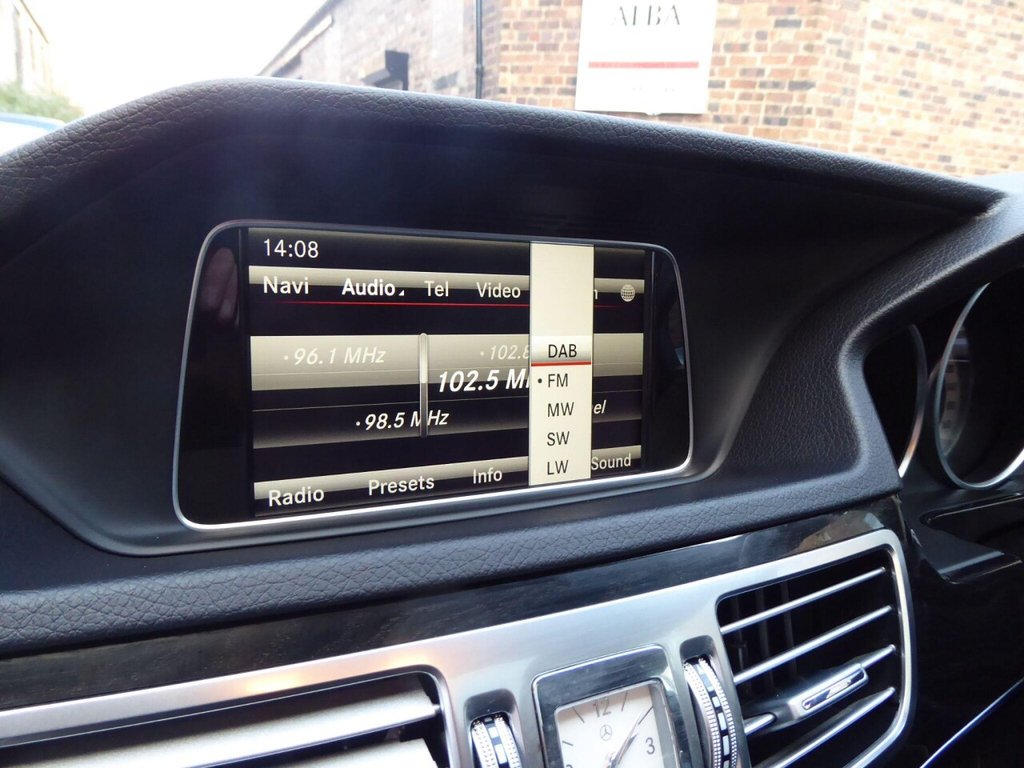 Used Mercedes-Benz E Class 2013 for sale - 76724322: Photo 17