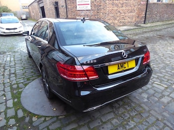 Used Mercedes-Benz E Class 2013 for sale - 76724322: Photo