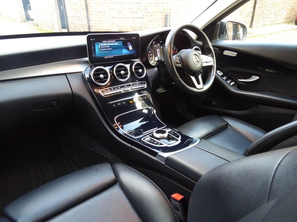 Used Mercedes-Benz C Class 2018 for sale - 76725031: Photo 11