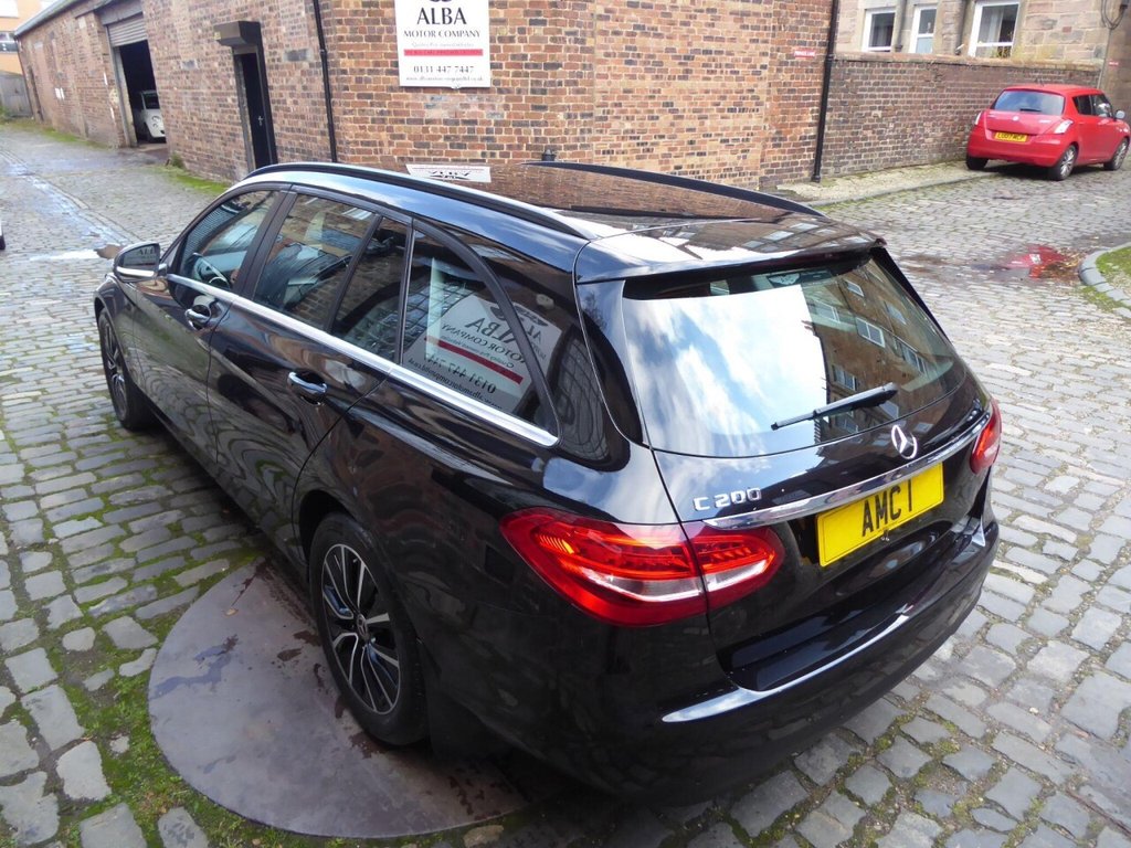 Used Mercedes-Benz C Class 2018 for sale - 76725031: Photo 4