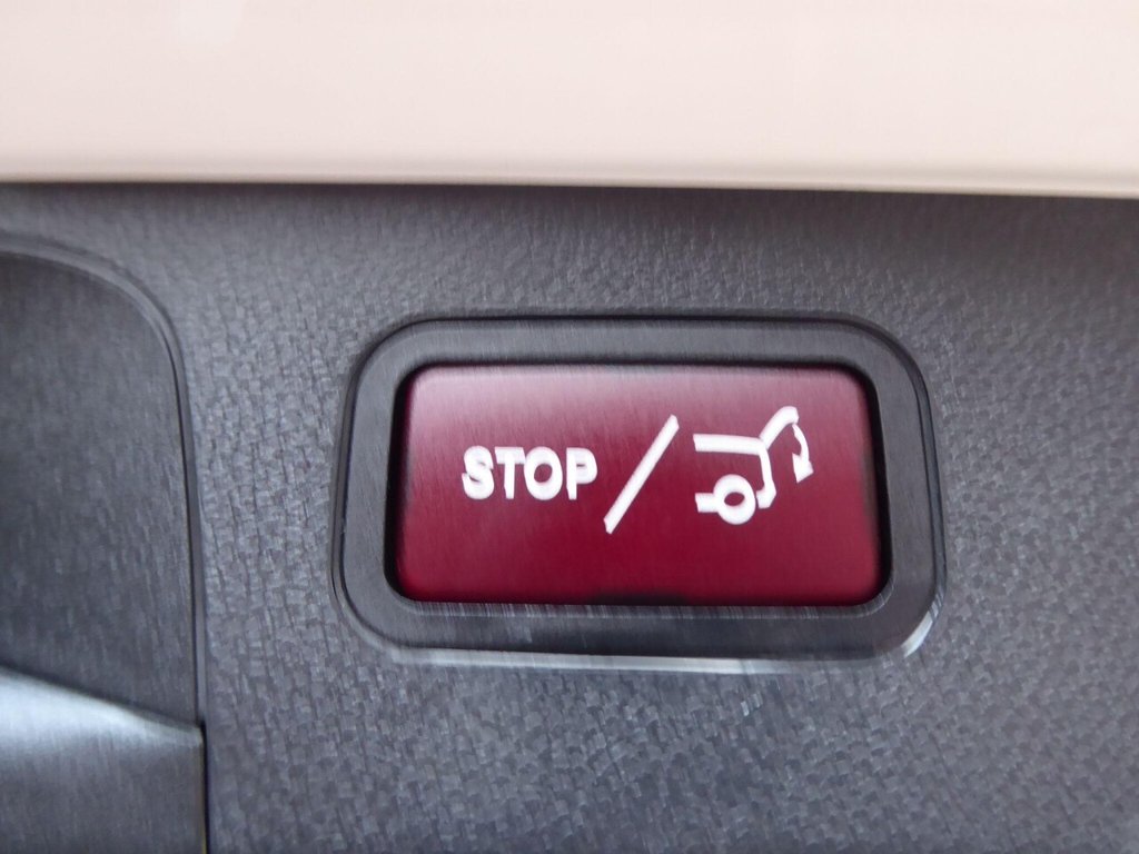 Used Mercedes-Benz GLC 2016 for sale - 76724255: Photo 25