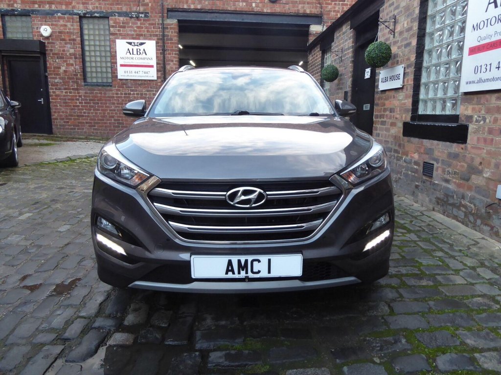 Used Hyundai TUCSON 2017 for sale - 76973629: Photo 2