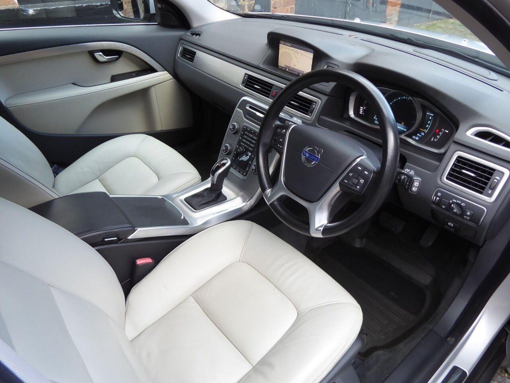 Used Volvo XC70 2014 for sale - 76724327: Photo 11