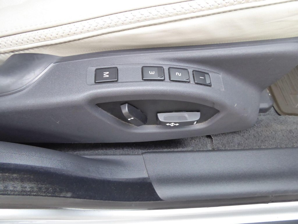 Used Volvo XC70 2014 for sale - 76724327: Photo 12