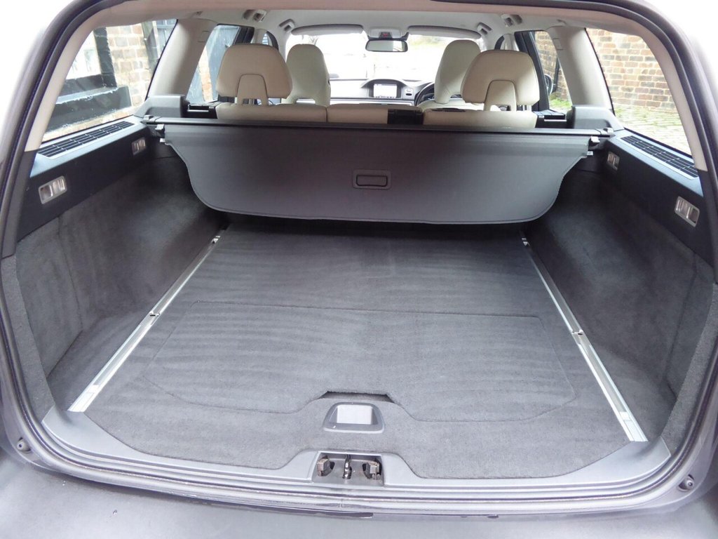 Used Volvo XC70 2014 for sale - 76724327: Photo 28