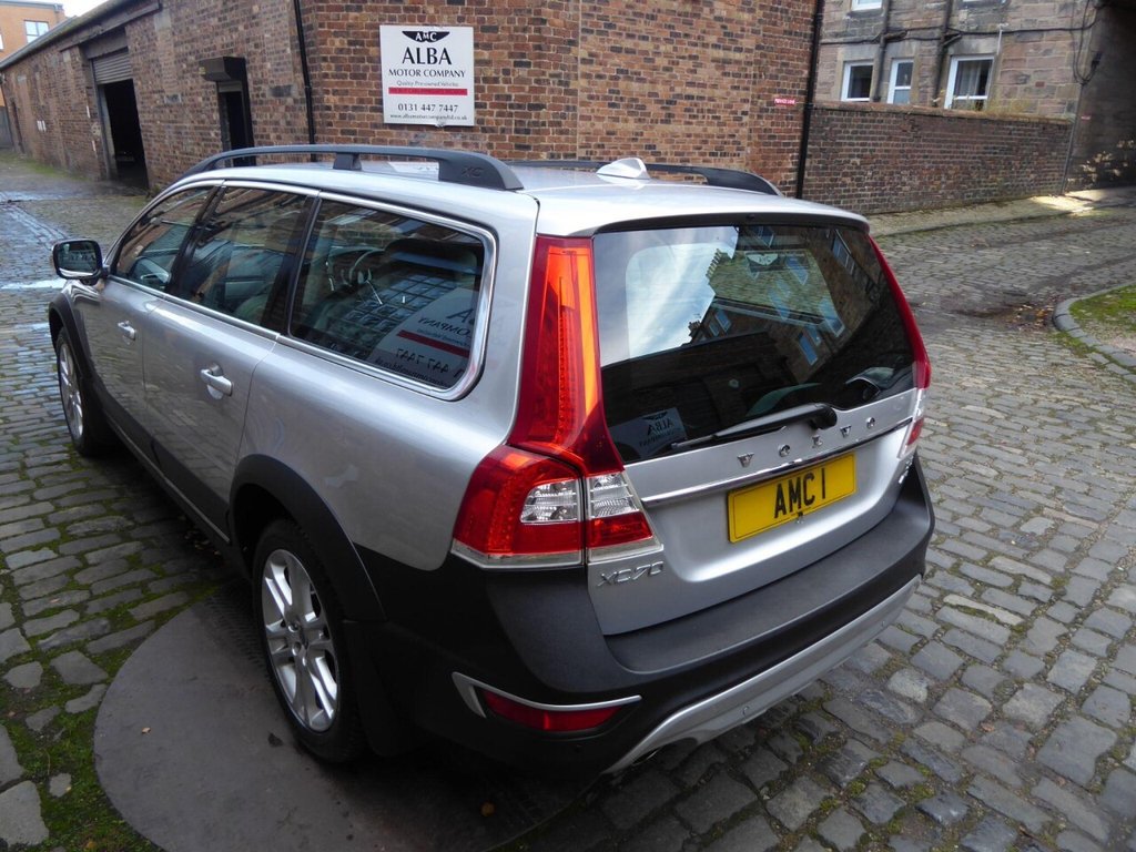 Used Volvo XC70 2014 for sale - 76724327: Photo 4