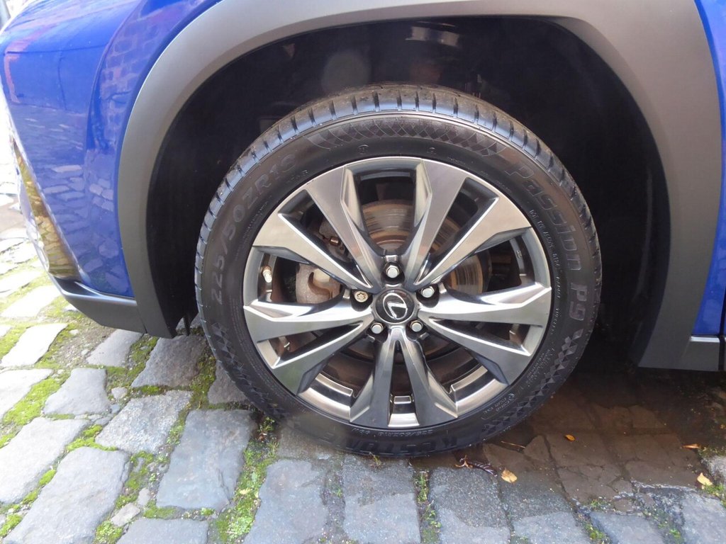 Used Lexus UX 2020 for sale - 76725004: Photo 9