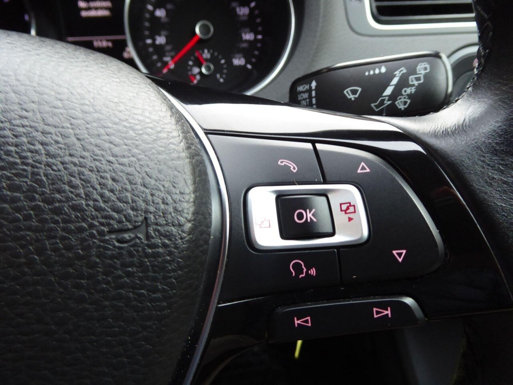 Used Volkswagen Polo 2016 for sale - 76962606: Photo 19