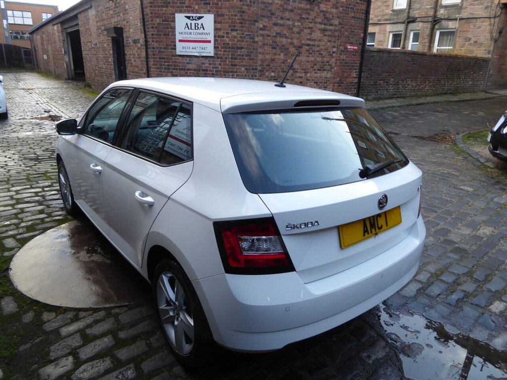 Used Skoda Fabia 2015 for sale - 76883403: Photo 4