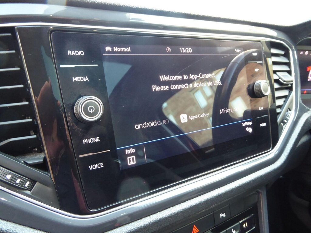 Used Volkswagen T-Roc 2019 for sale - 76724400: Photo 18