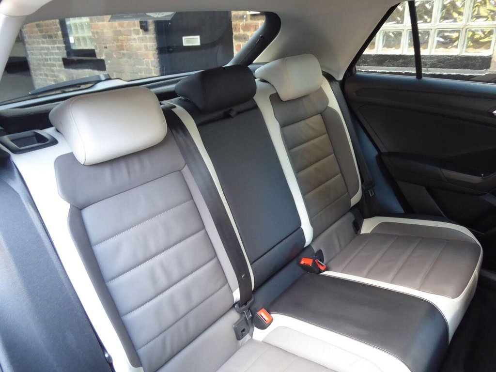 Used Volkswagen T-Roc 2019 for sale - 76724400: Photo 23