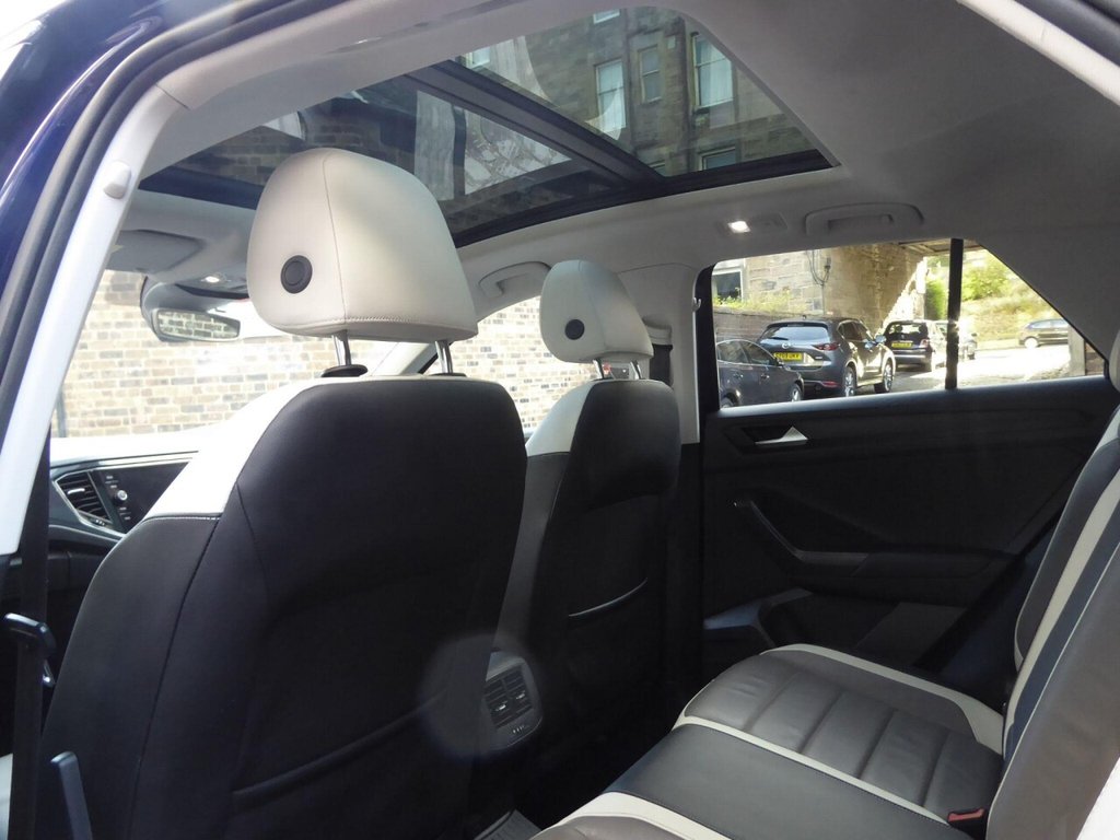 Used Volkswagen T-Roc 2019 for sale - 76724400: Photo 24