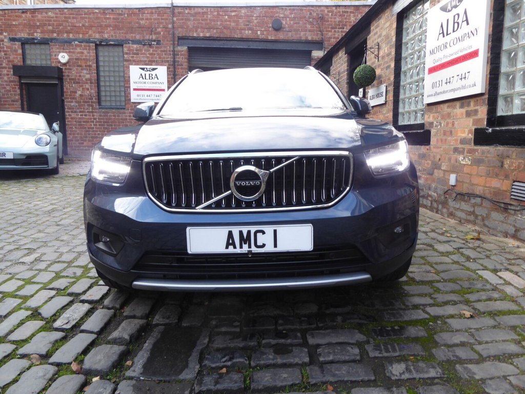 Used Volvo XC40 2018 for sale - 76724408: Photo 2