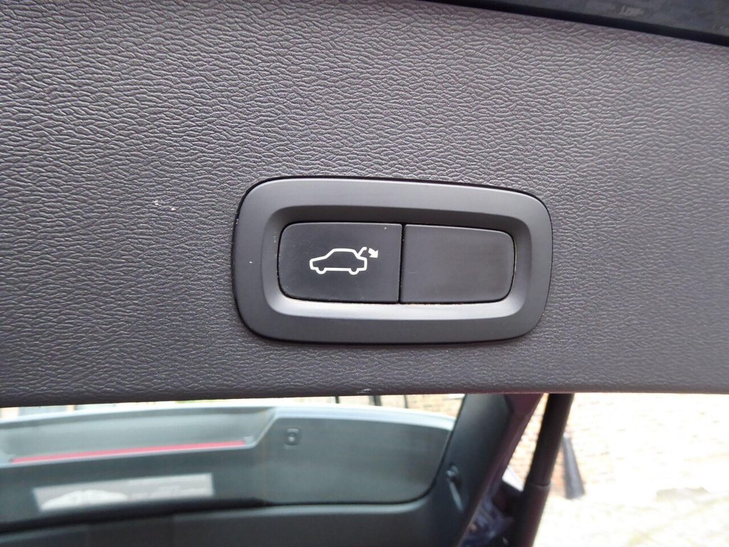 Used Volvo XC40 2018 for sale - 76724408: Photo 23