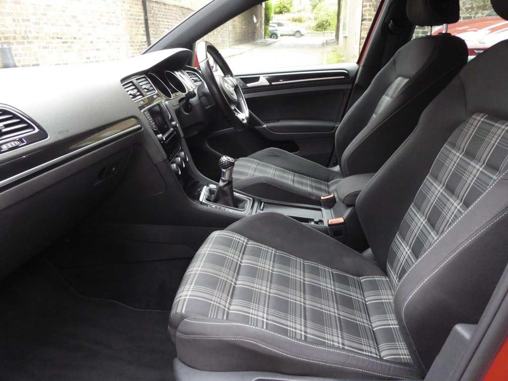 Used Volkswagen Golf 2015 for sale - 76724210: Photo 10