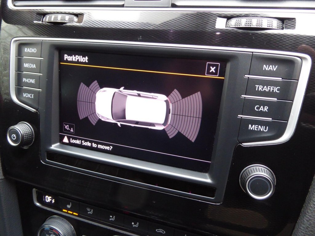 Used Volkswagen Golf 2015 for sale - 76724210: Photo 15