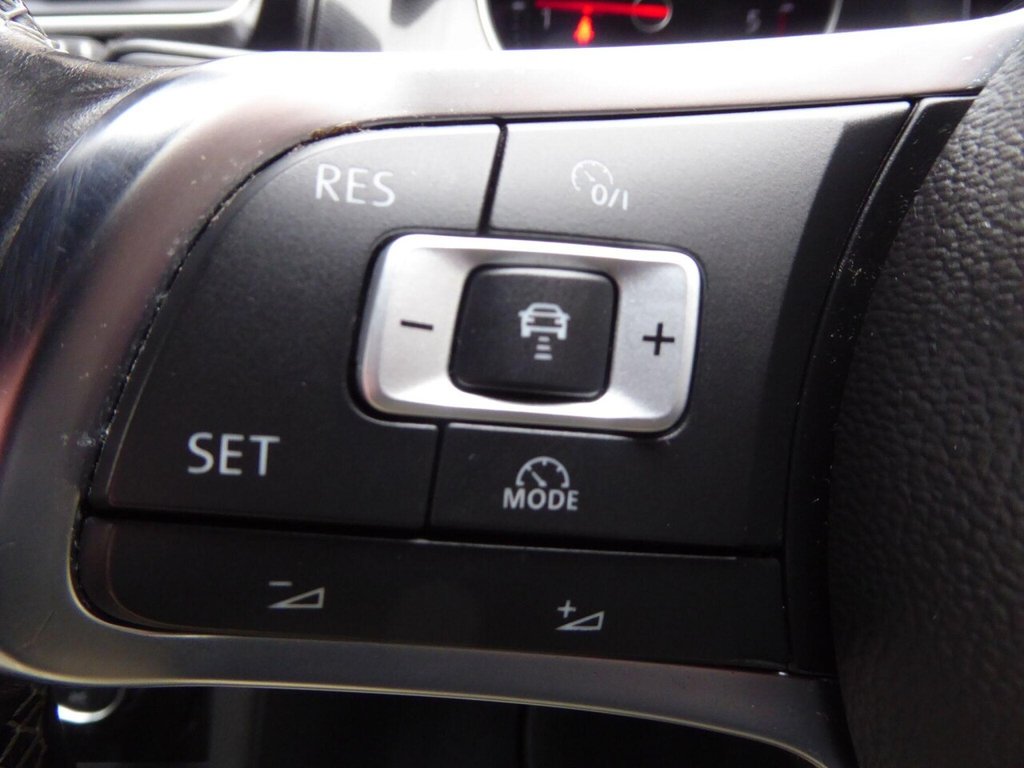 Used Volkswagen Golf 2015 for sale - 76724210: Photo 22