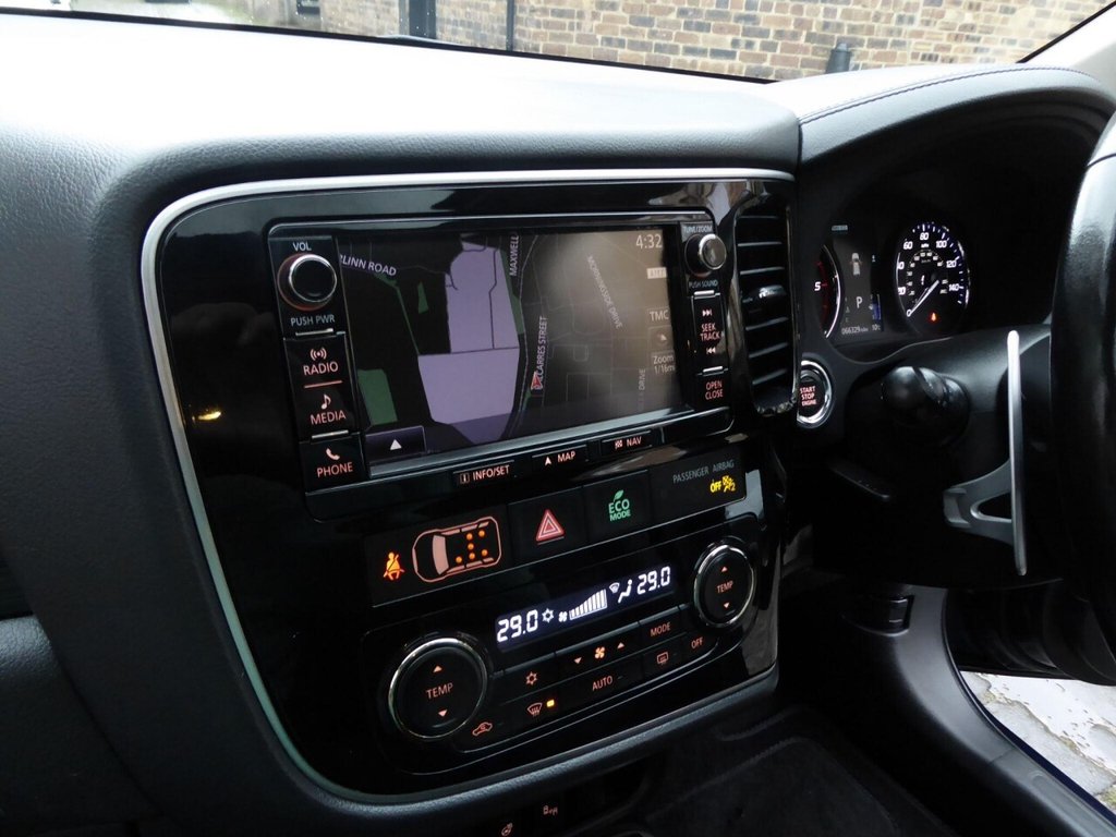 Used Mitsubishi Outlander 2017 for sale - 76724370: Photo 17