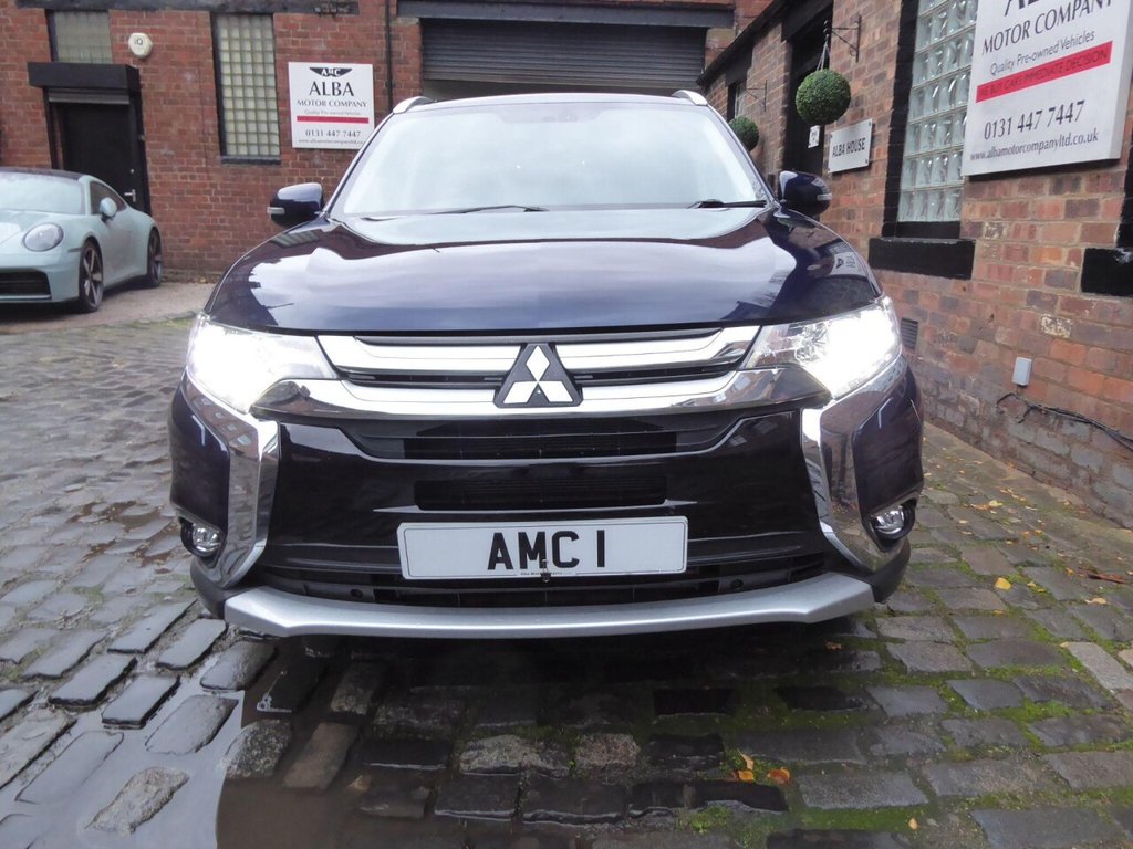 Used Mitsubishi Outlander 2017 for sale - 76724370: Photo 2