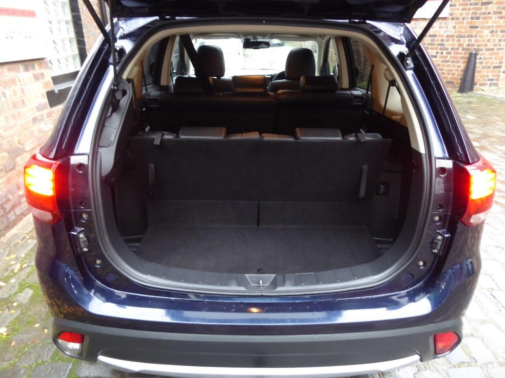 Used Mitsubishi Outlander 2017 for sale - 76724370: Photo 22