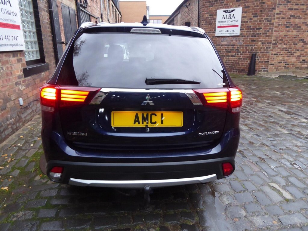 Used Mitsubishi Outlander 2017 for sale - 76724370: Photo 5