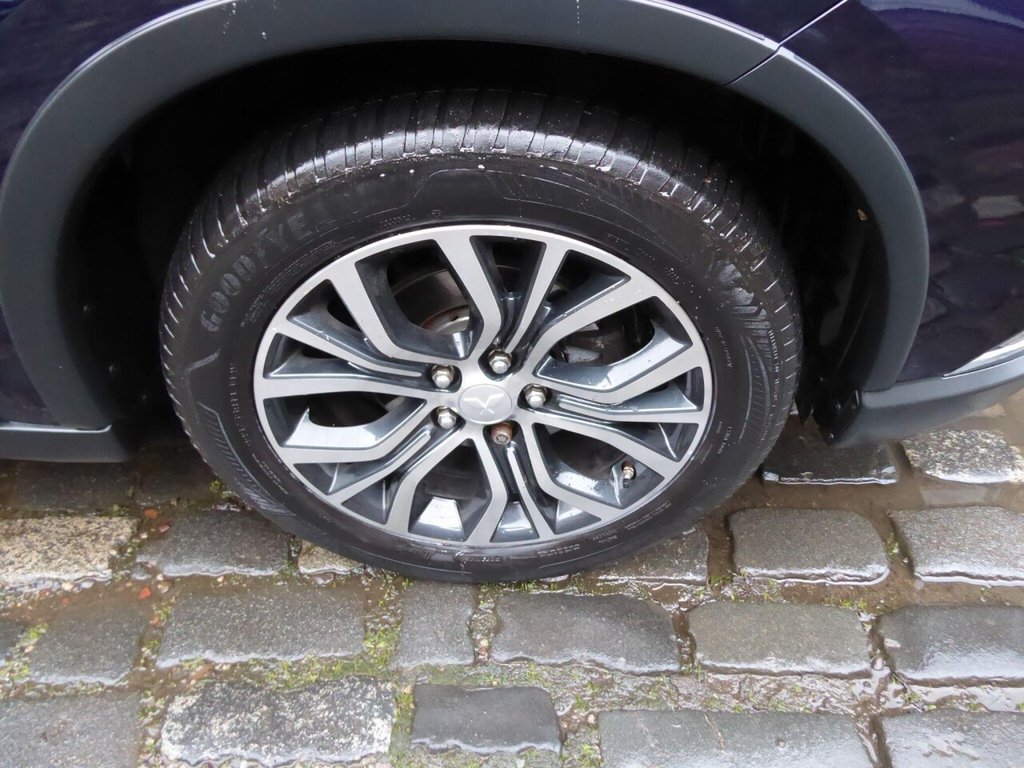 Used Mitsubishi Outlander 2017 for sale - 76724370: Photo 9