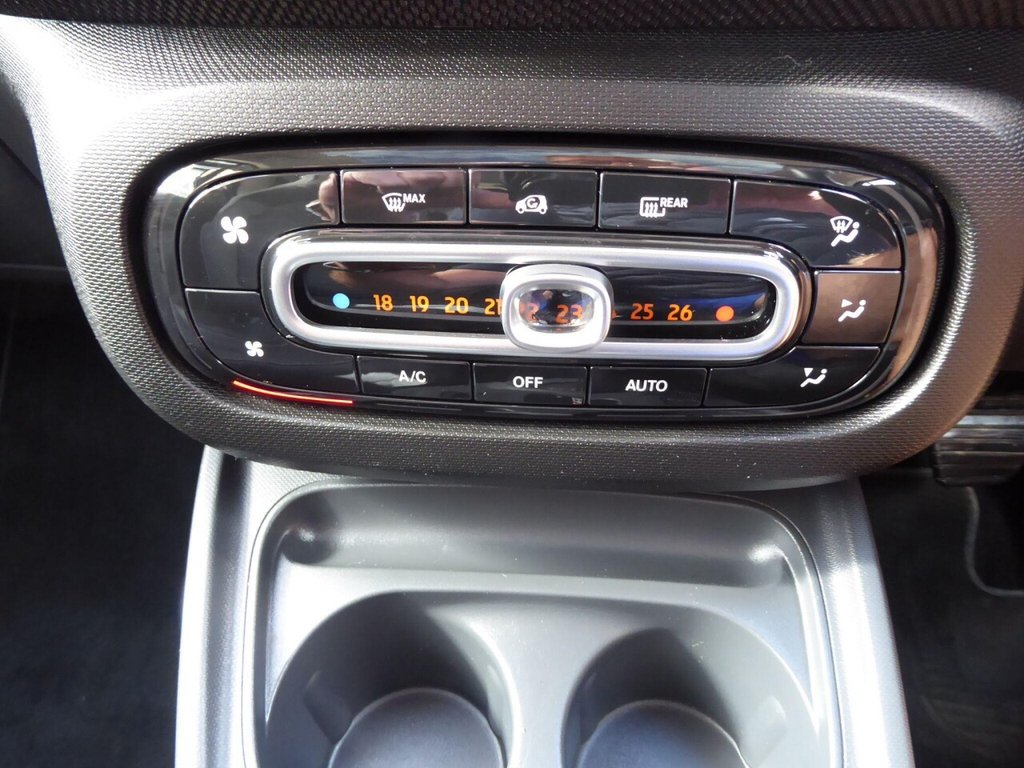 Used smart fortwo 2016 for sale - 76725023: Photo 17