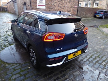 Used Kia Niro 2017 for sale - 76724324: Photo