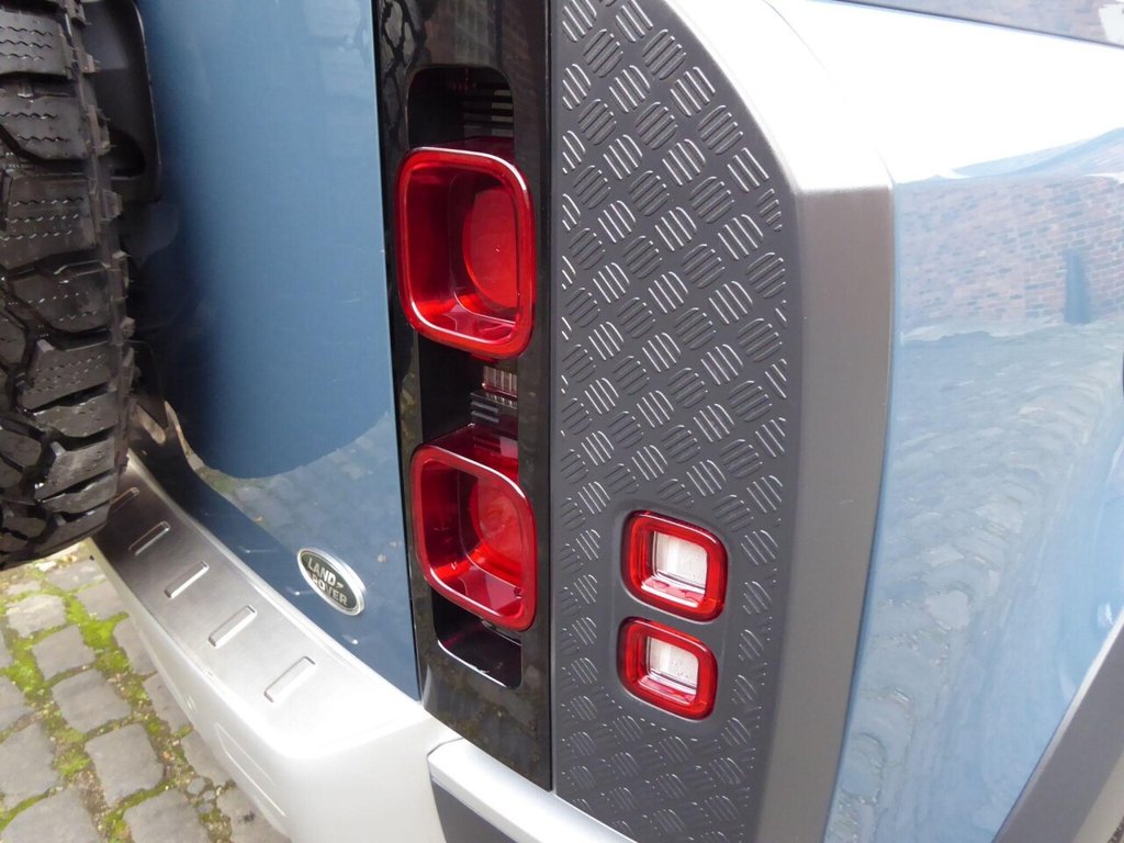 Used Land Rover Defender 110 2020 for sale - 76848386: Photo 13