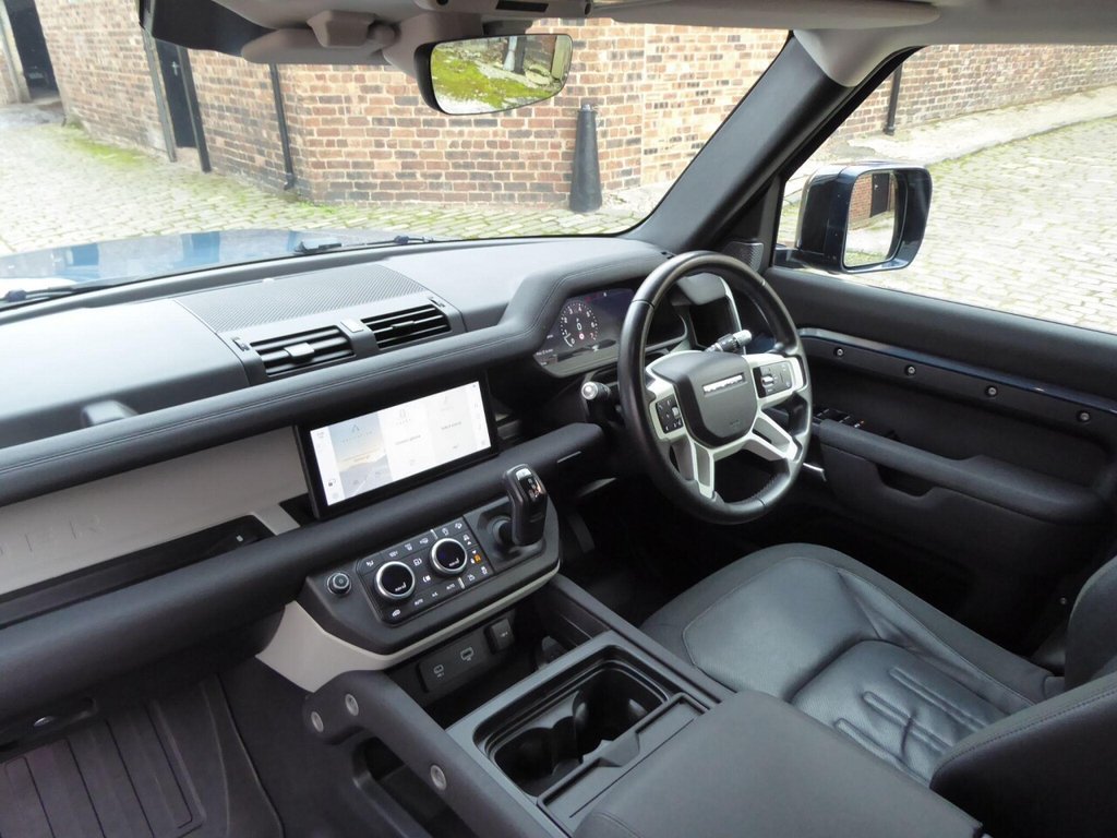 Used Land Rover Defender 110 2020 for sale - 76848386: Photo 16