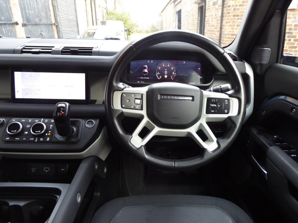 Used Land Rover Defender 110 2020 for sale - 76848386: Photo 17
