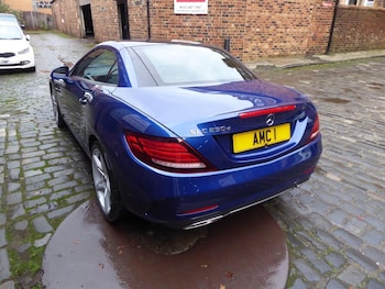 Used Mercedes-Benz SLC 2017 for sale - 76784152: Photo